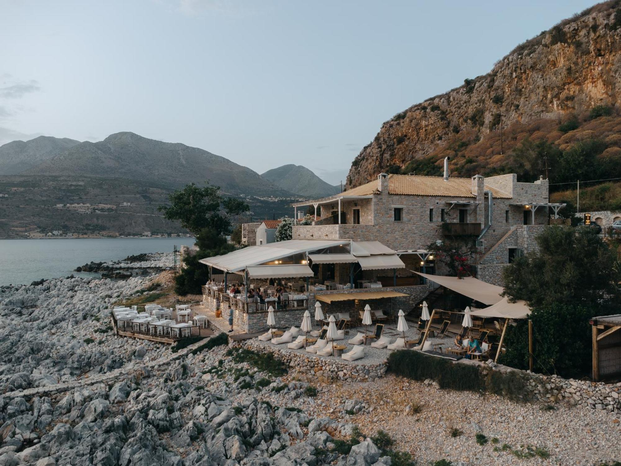 Kourmas Suites Liménion Buitenkant foto