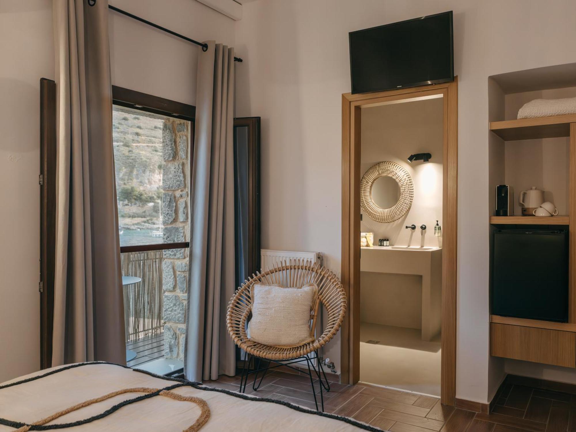 Kourmas Suites Liménion Buitenkant foto